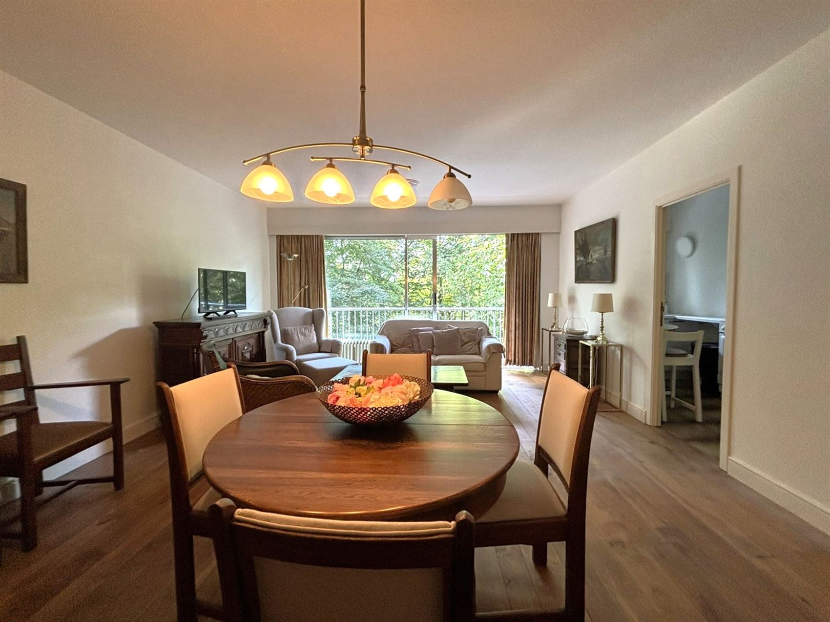 Appartement met 2 slaapkamers in goed onderhouden gebouw! - foto 1