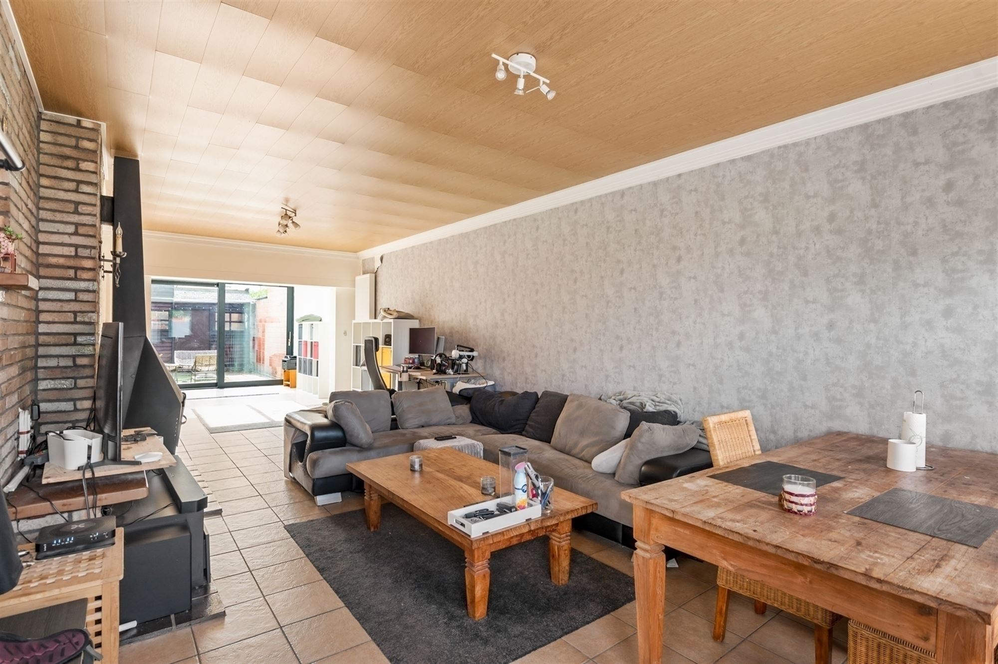 Grotendeels gemoderniseerde woning te Duffel - foto 2