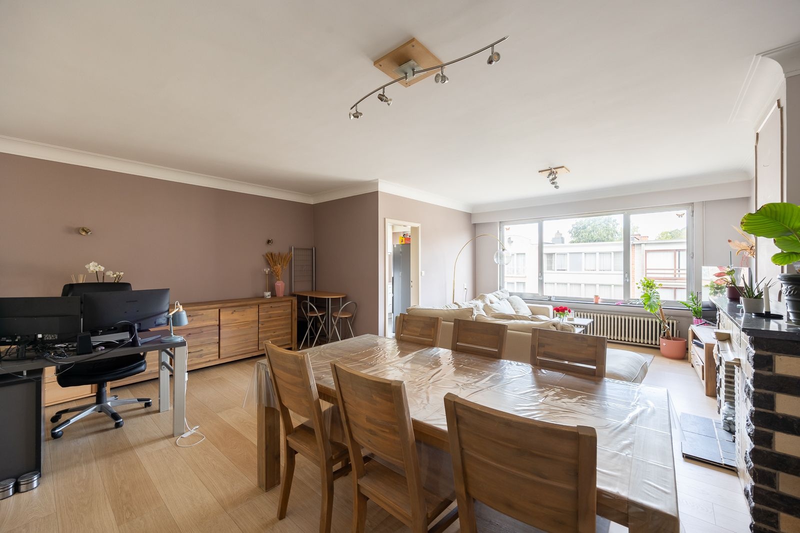 Lichtrijk appartement met dubbele garage in Kapellen. - foto 4