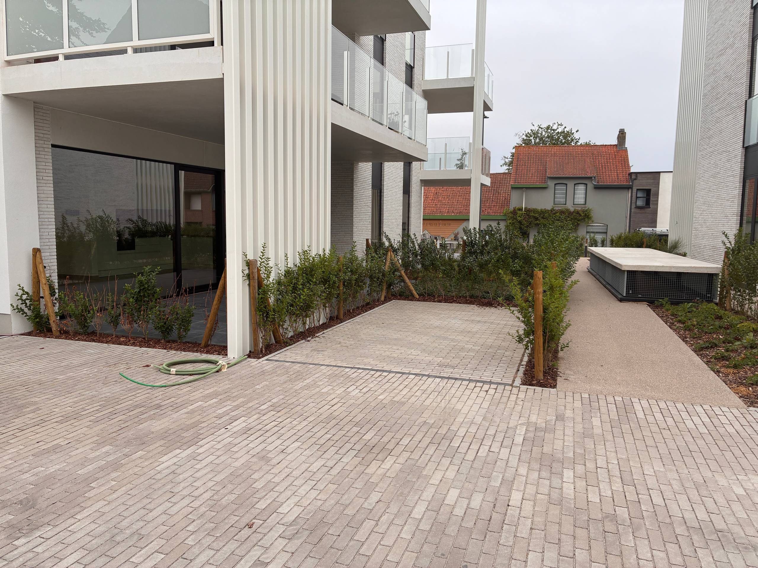 Staanplaats te huur in Zonnebekeonmiddellijk vrij€15/maand