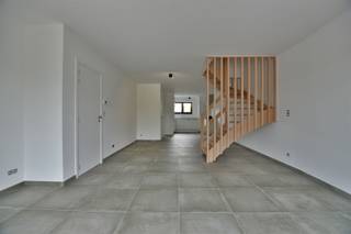 Recent bijna energie neutraal duplex appartement met terras Deze nieuwbouw residentie , gelegen in de rustige Groeneweg, heeft een tijdloze,...