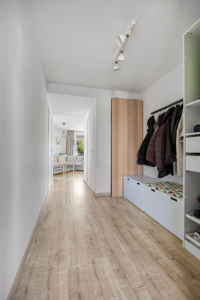 Recent en zeer aangenaam twee-slaapkamer appartement voorzien van terrassen en overdekte autostaanplaats te Mechelen - foto 5