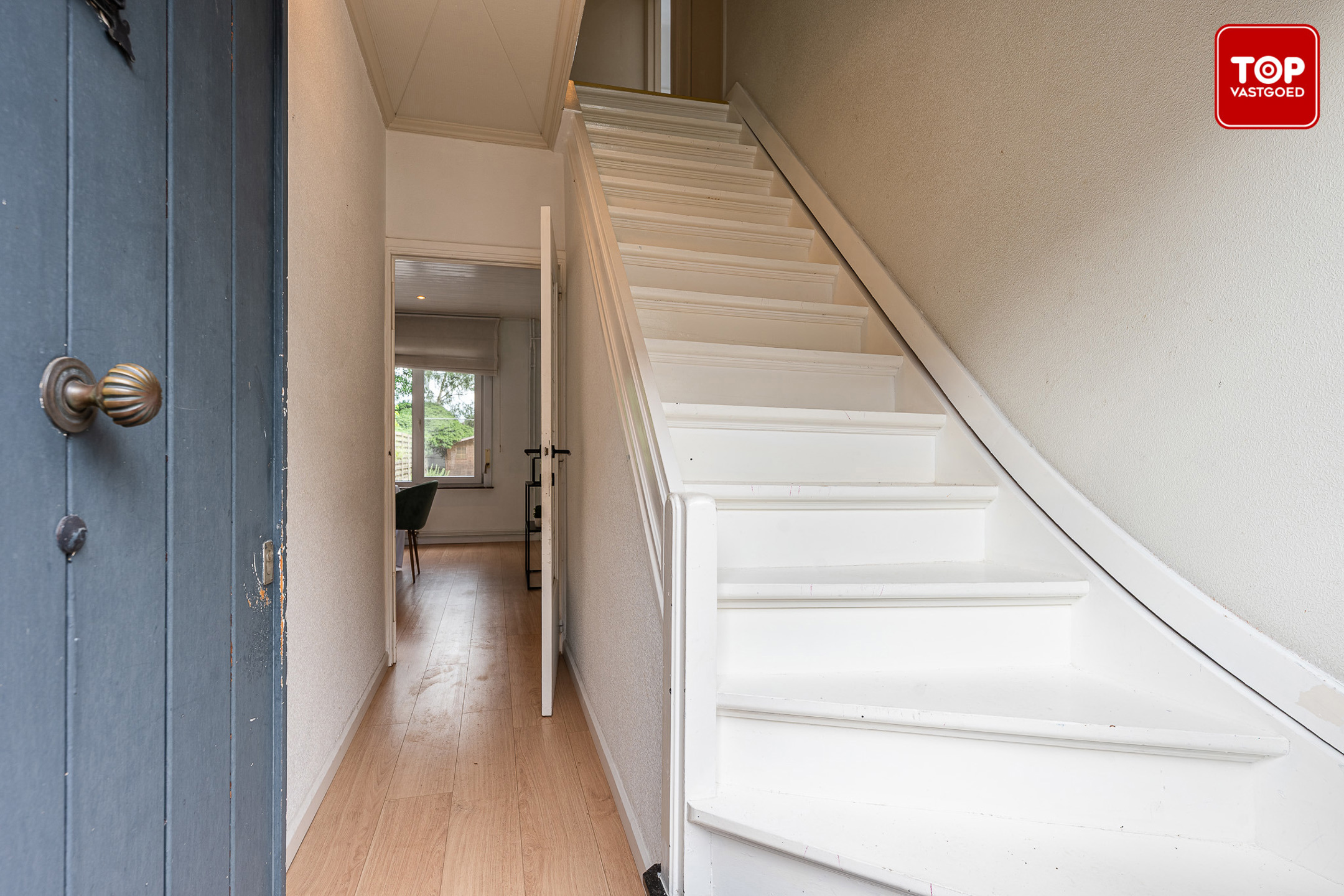 Instapklare woning met 3 slaapkamers, garage en zonnige tuin - foto 3