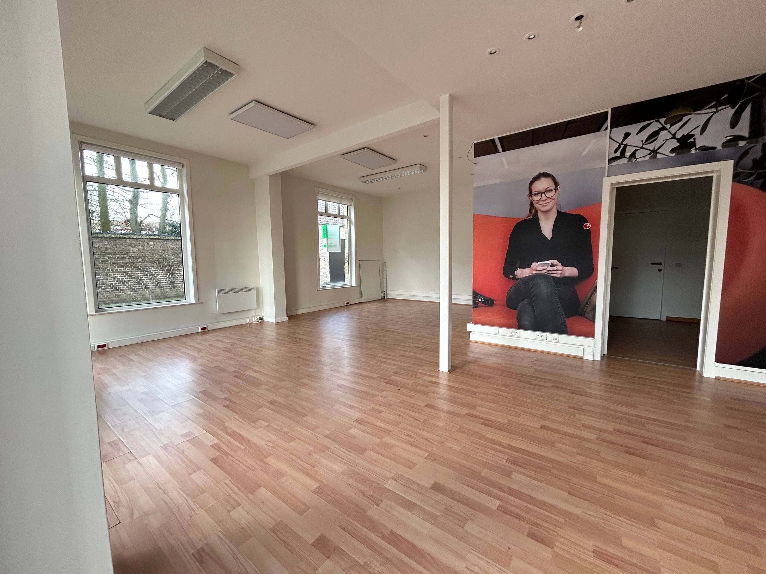 Commercial for rent in Diksmuide - photo 2