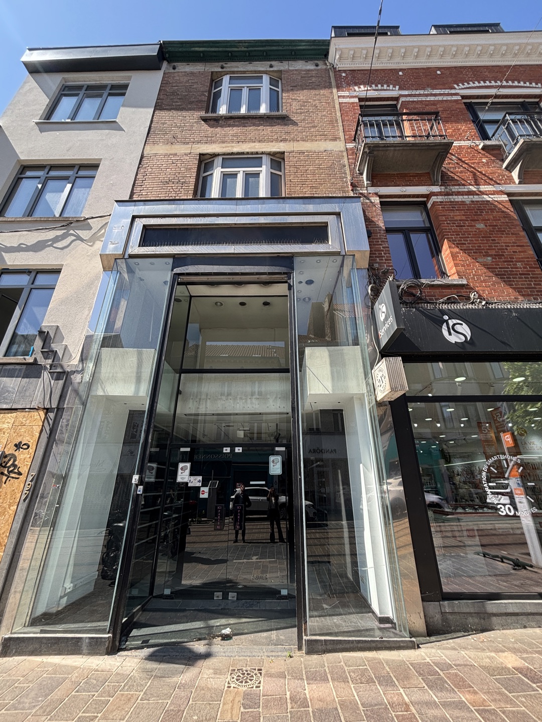 Commercial for rent in Uccle - photo 1