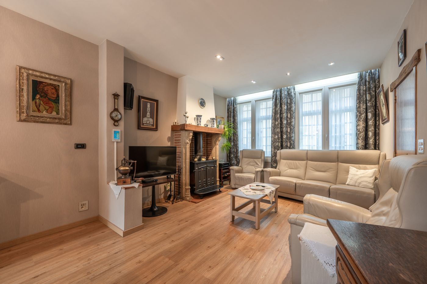 Woning met tal van mogelijkheden op unieke ligging in hartje Brugge - foto 3