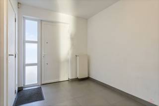 Quiet, energy efficient and central living in Nazareth?This spacious and extremely energy efficient semi-detached building (2007) offers it all. You...