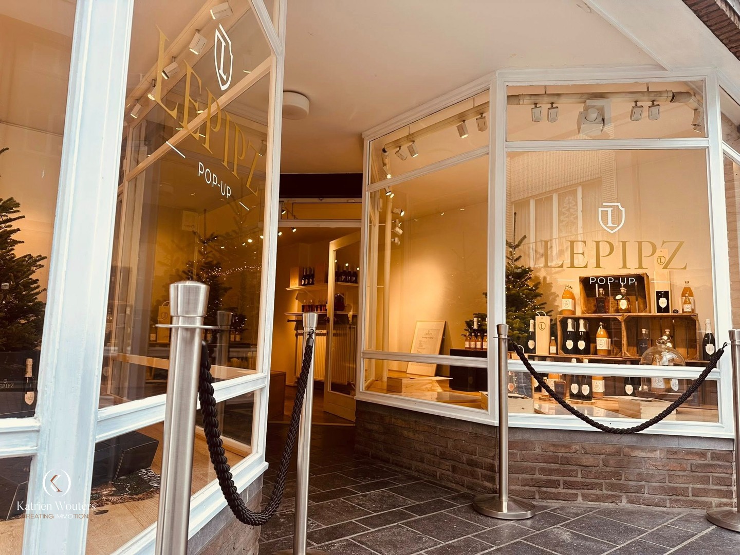 Gunstig gelegen opbrengsteigendom met 4 eenheden - foto 2