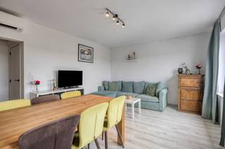 Mechelen: Gerenoveerd appartement met slaapkamer en bureelDit appartement is gelegen net buiten de Mechelse Vesten en maakt deel uit van een gebouw...