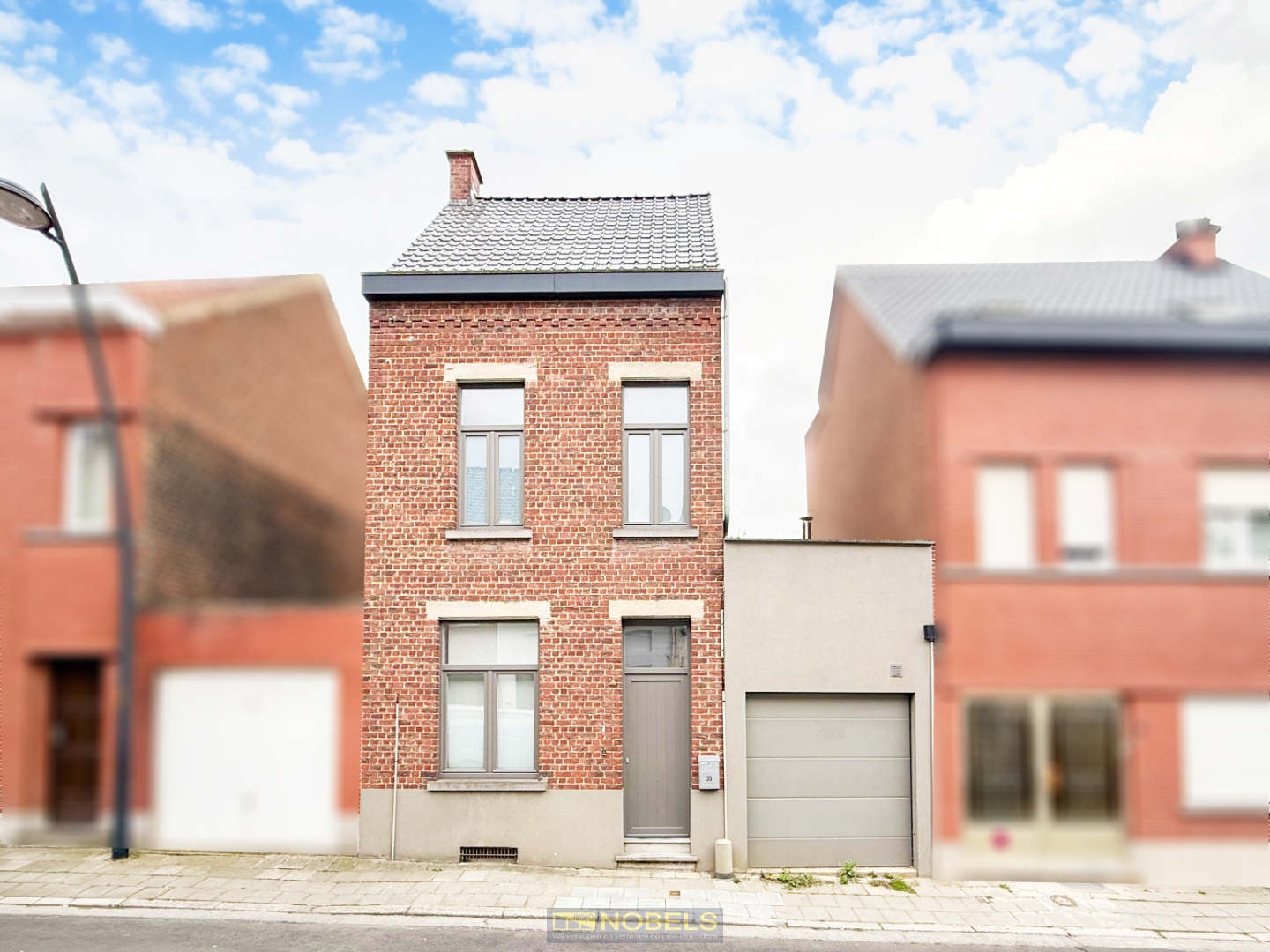 Te koop, perfect onderhouden woning met koer en garage te Ronse - foto 1