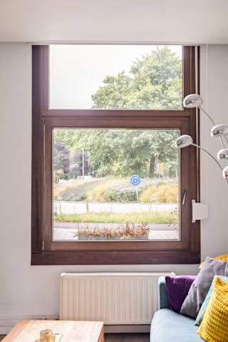 Deze residentieel gelegen woning bevindt zich in de rustige Valaarwijk te Wilrijk, op wandelafstand van supermarkten, parken, openbaar vervoer,...