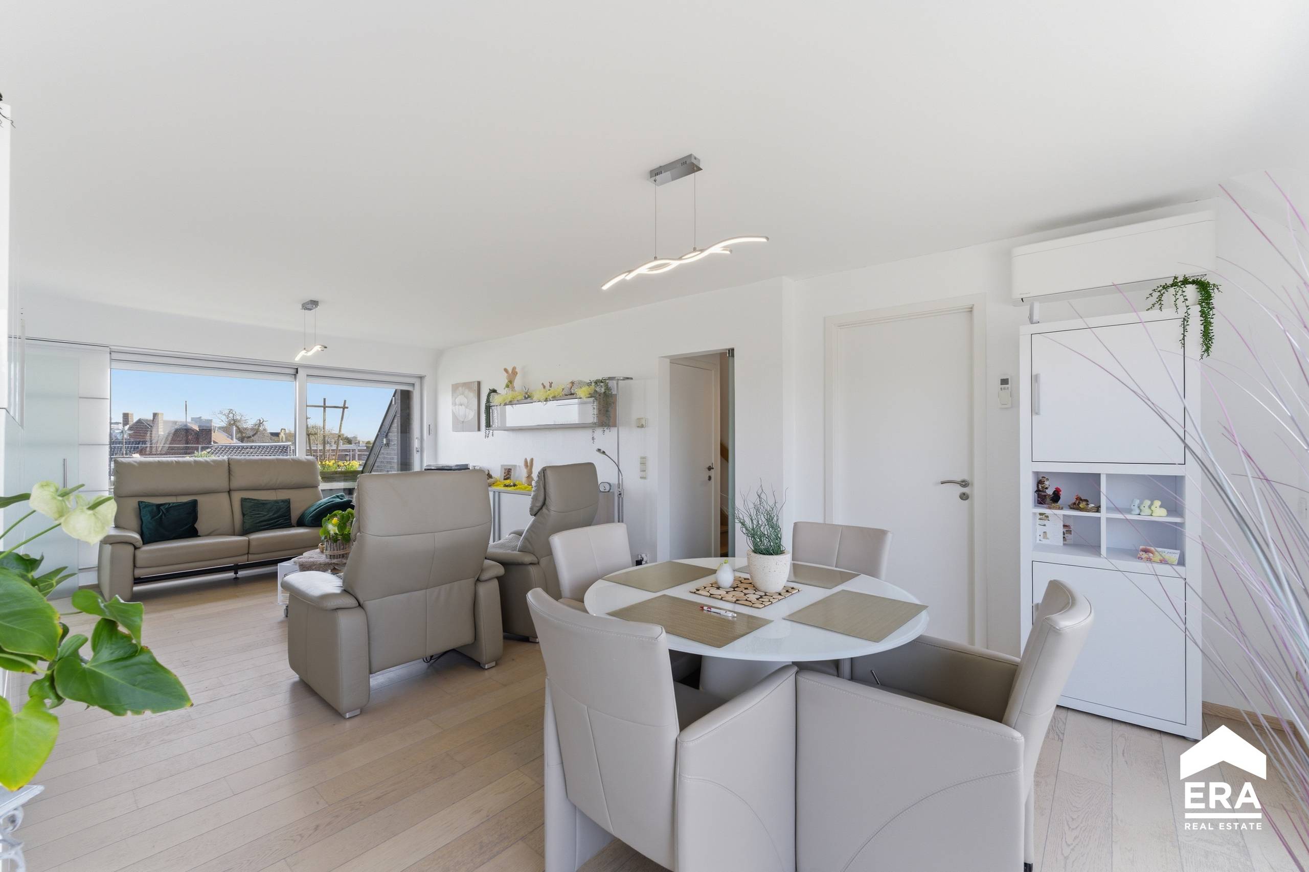 Topappartement met 4 slpk, 2 bdk en 2 terrassen - foto 3