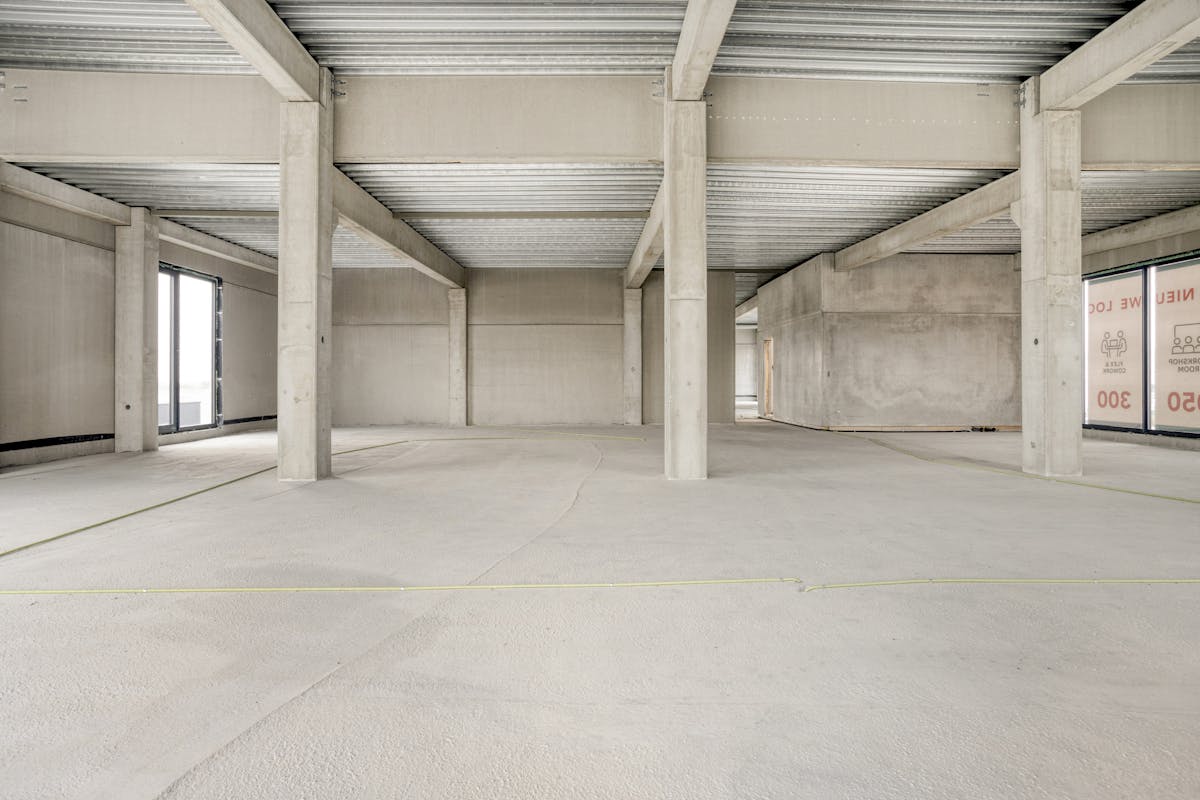 Nieuwbouwkantoor van ca. 325m² op commerciële ligging - foto 5