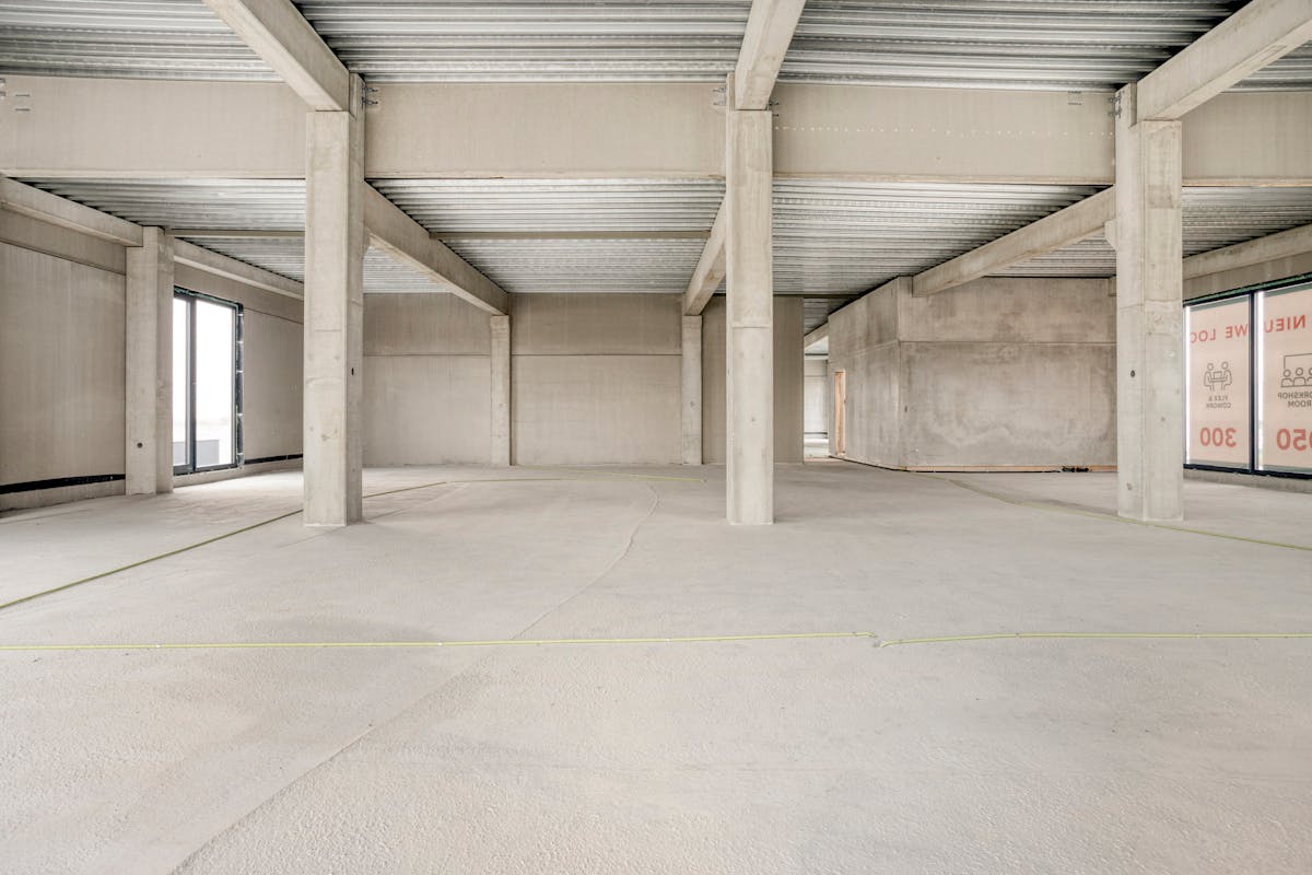 Nieuwbouwkantoor van ca. 325m² op commerciële ligging - foto 5