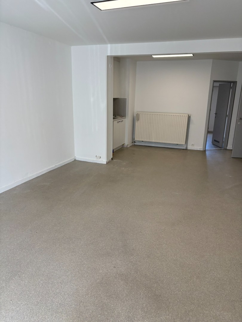 Kantoorruimte met 2 aparte kantoren - foto 2