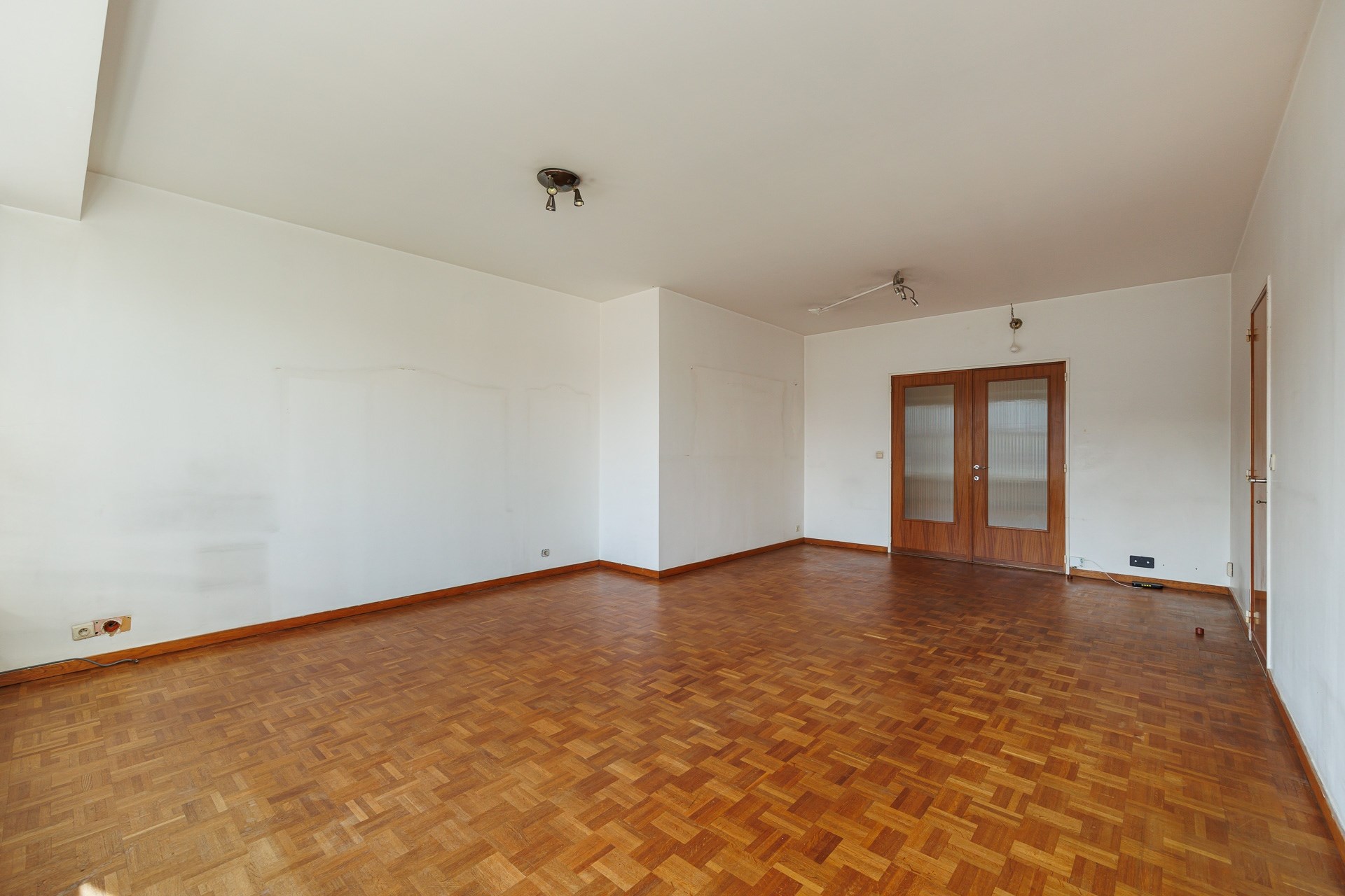 Lichtrijk appartement met garage nabij park Ertbrugge - foto 5