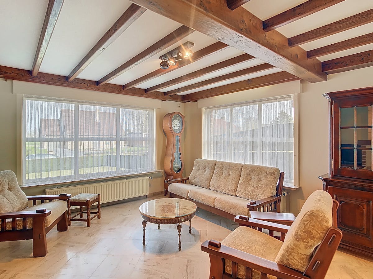 Woning met 4 slaapkamers, dubbele garage en tuin in Boezinge - foto 4