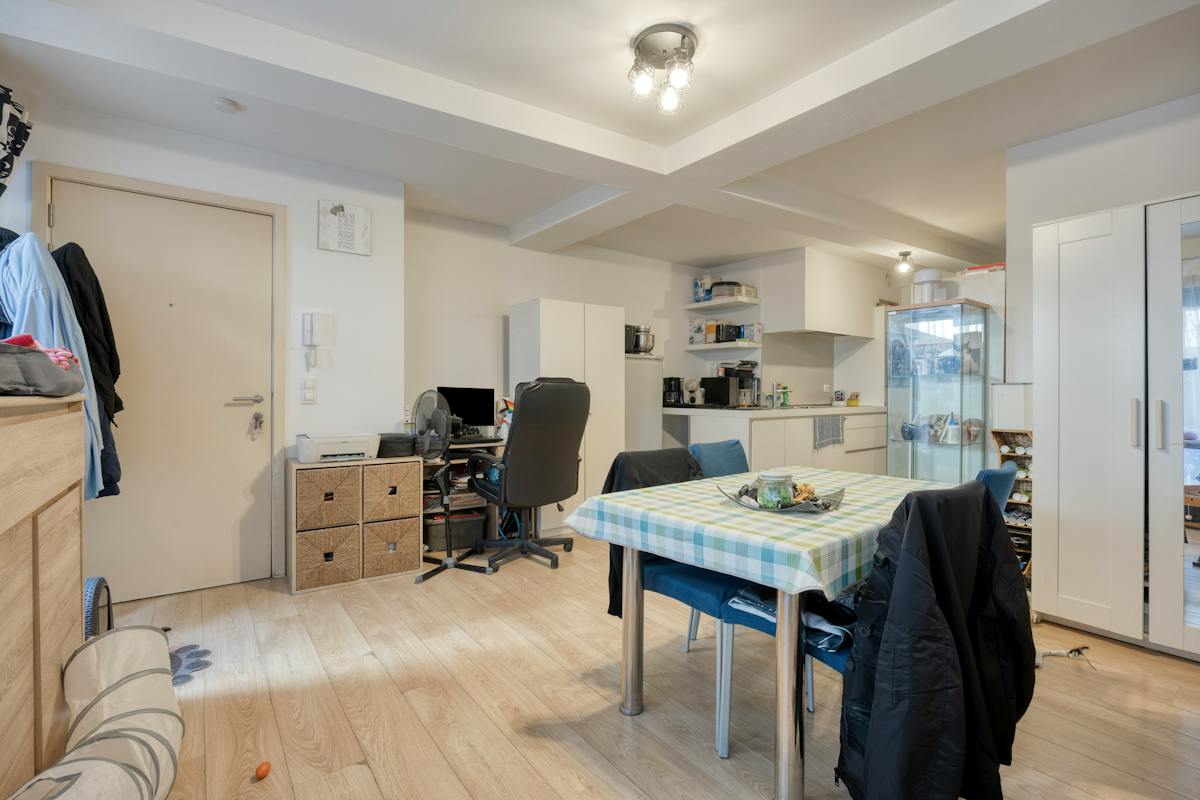 Grote studio te koop met aparte slaapruimte in het centrum  - foto 4