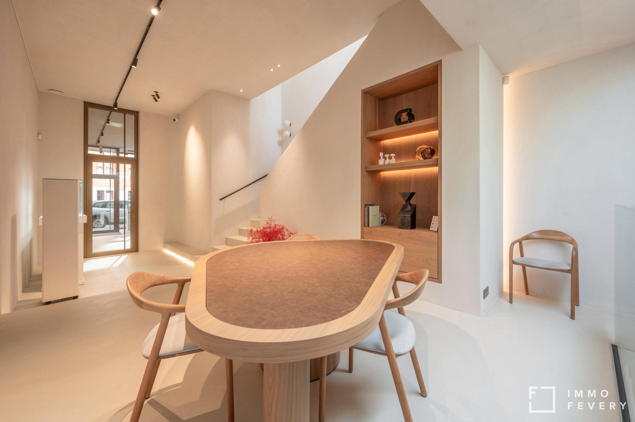 Zeer stijlvolle kantoorruimte te huur in centrum Knokke.  - foto 1