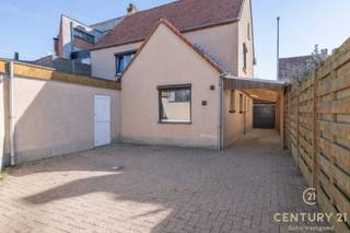 Een woning met 4+ slaapkamers, 2 badkamers, terras en garagebox in hartje Oud-TurnhoutDeze ruime woning in het centrum van Oud-Turnhout biedt een...