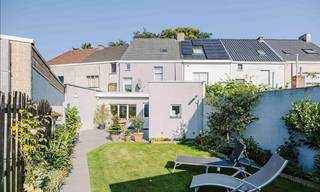 --- BEZOEKMOMENT VOLZET! ------ NIEUW --- Gezinswoning met garage en tuin in Merelbeke-Flora!* BEKIJK DE VIDEO VAN DIT ZOEKERTJE OP ONZE WEBSITE...