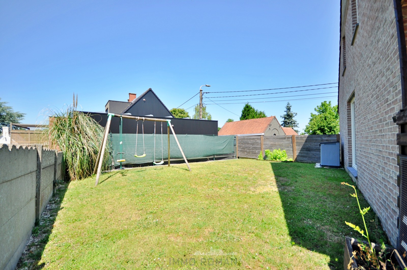 Recente woning met 3 slaapkamers en tuin te Tiegem! - foto 2