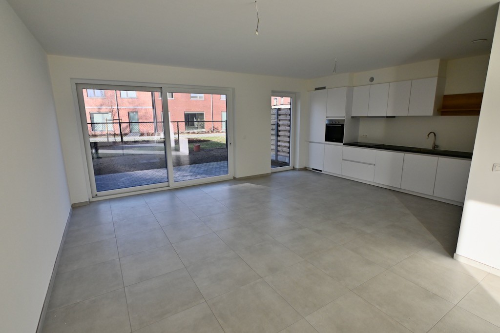 Ruime nieuwbouwwoning met 4 tot 5 slaapkamers . - foto 2