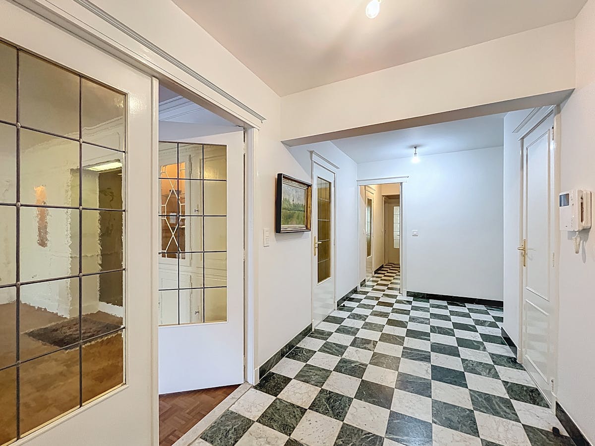 Ruim 3-slaapkamerappartement te huur op een echte toplocatie - foto 4