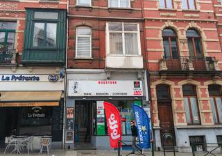 or sale: commercial unit of 71 m², ideally located at Rue de la Victoire 223, 1060 Brussels, between Place Stéphanie and Ma Campagne.This location...