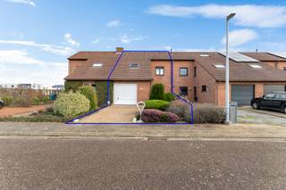 Instapklare gesloten bebouwing op toplocatie in centrum AarschotDeze aangename gesloten bebouwing is gelegen in een doodlopende straat in het hart...