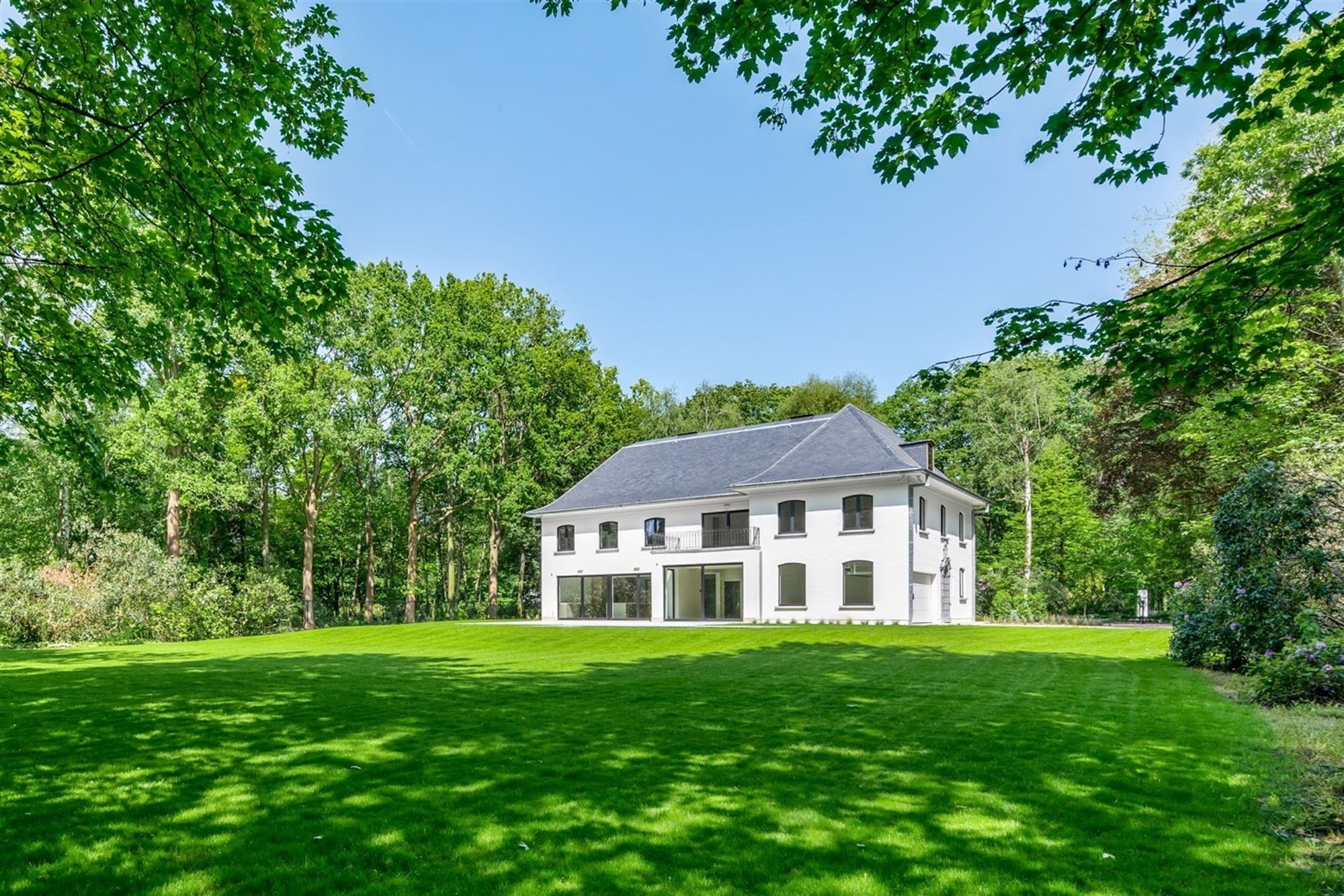 Fully renovated villa in prime location - photo 3