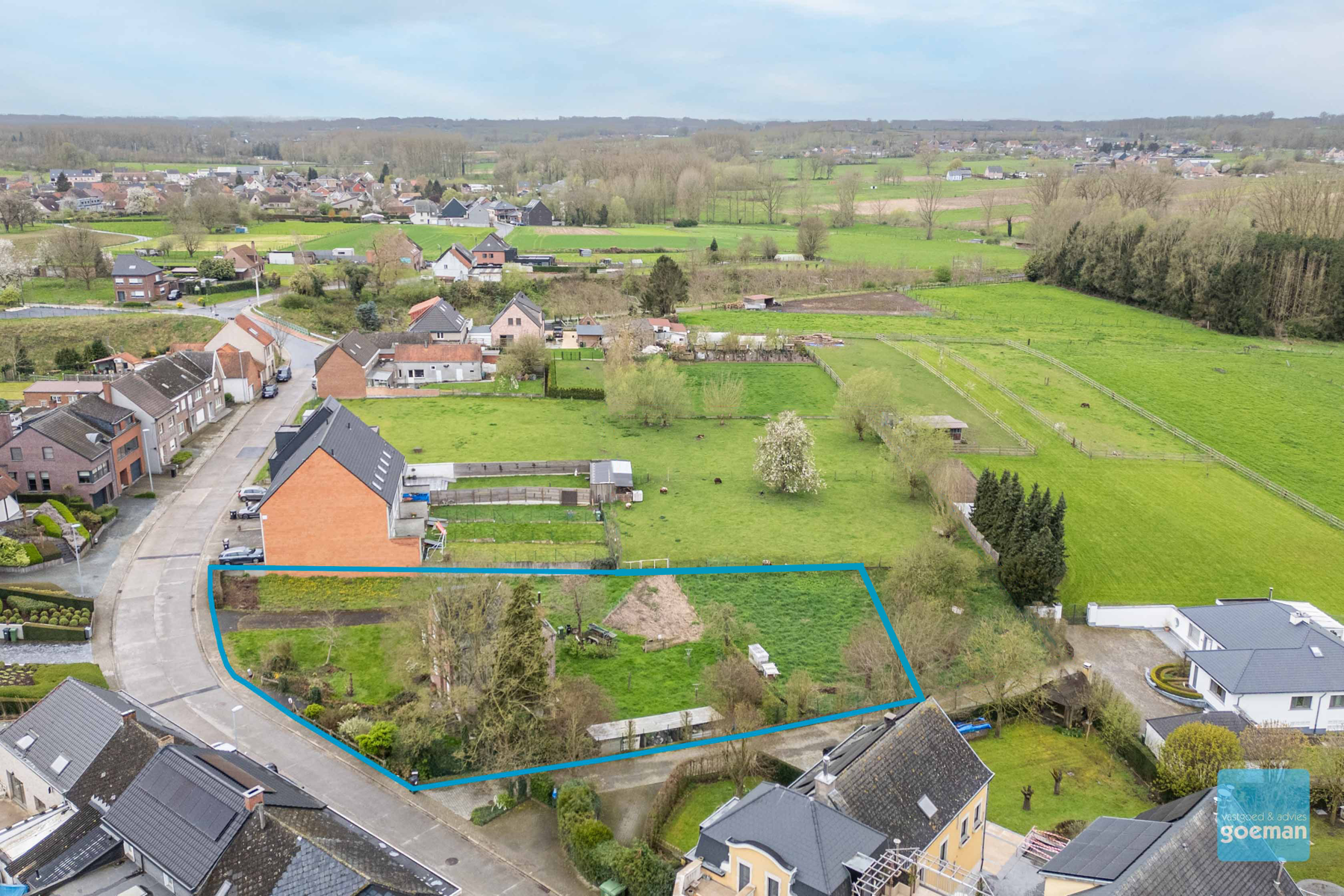 Perceel grond 18are - breedte 44,5 m  - foto 2