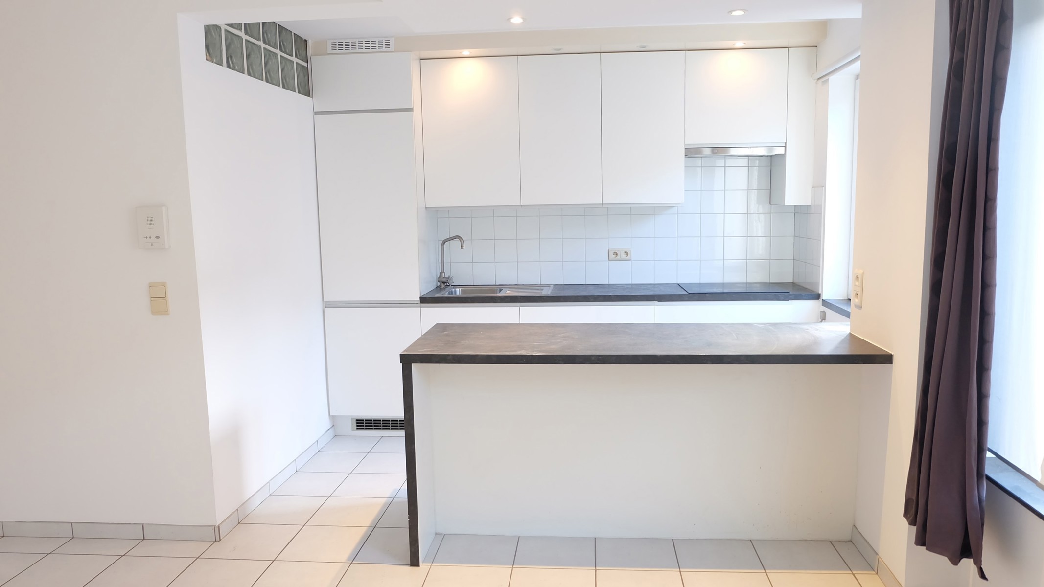 Appartement à vendre à Beveren-Kruibeke-Zwijndrecht avec 2 chambres - photo 5