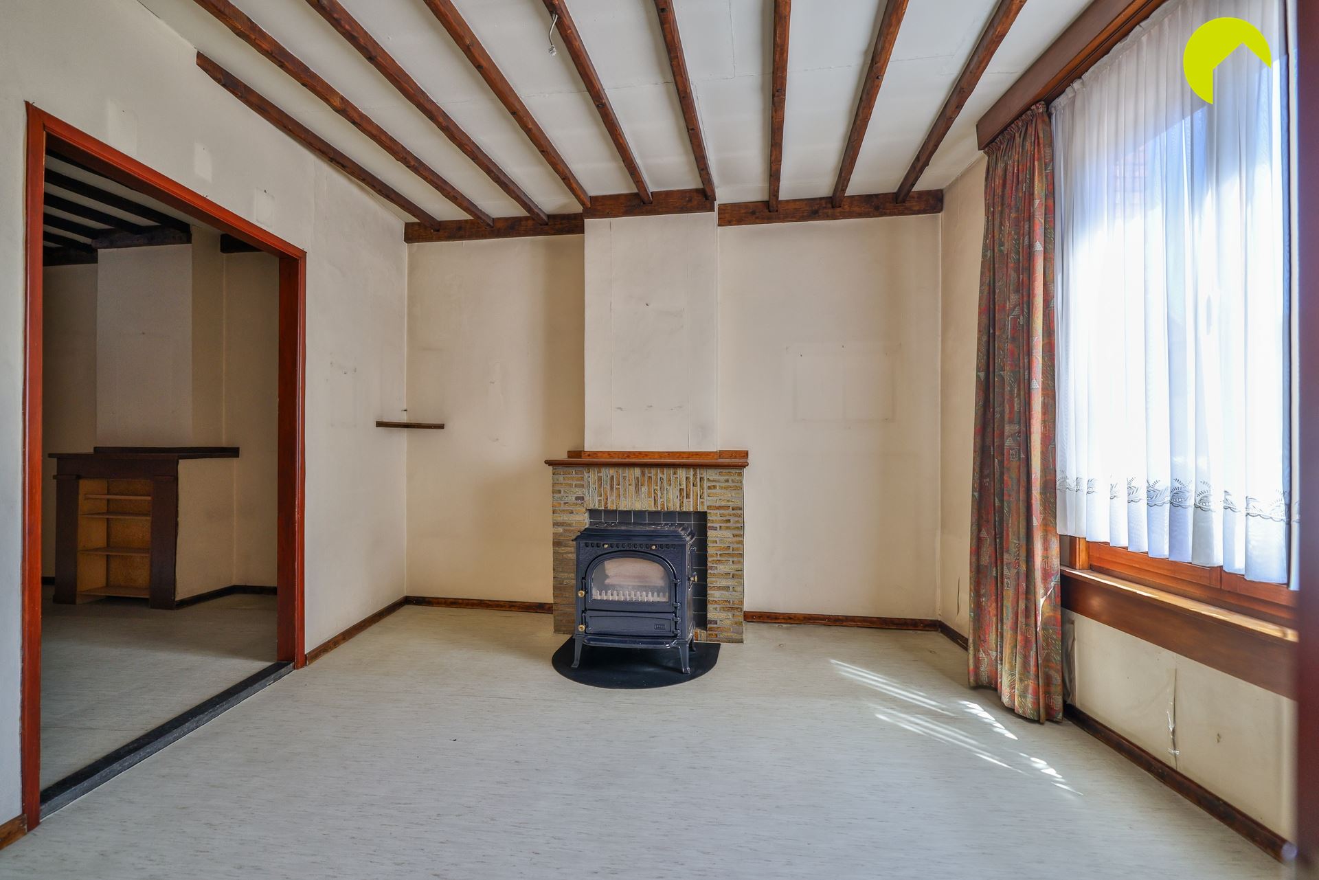 House - photo 2
