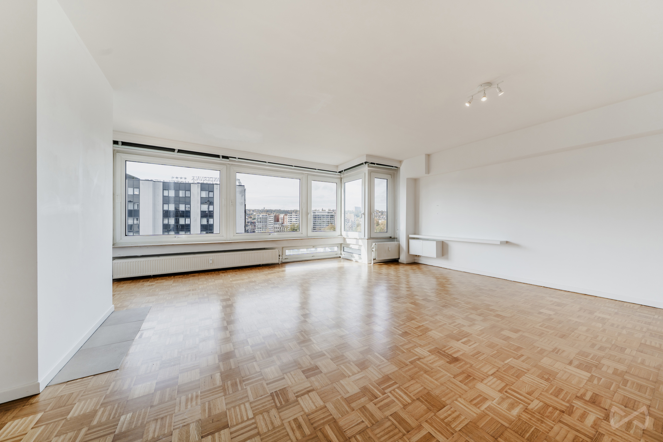 Appartement à louer à Liège avec 3 chambres - photo 3