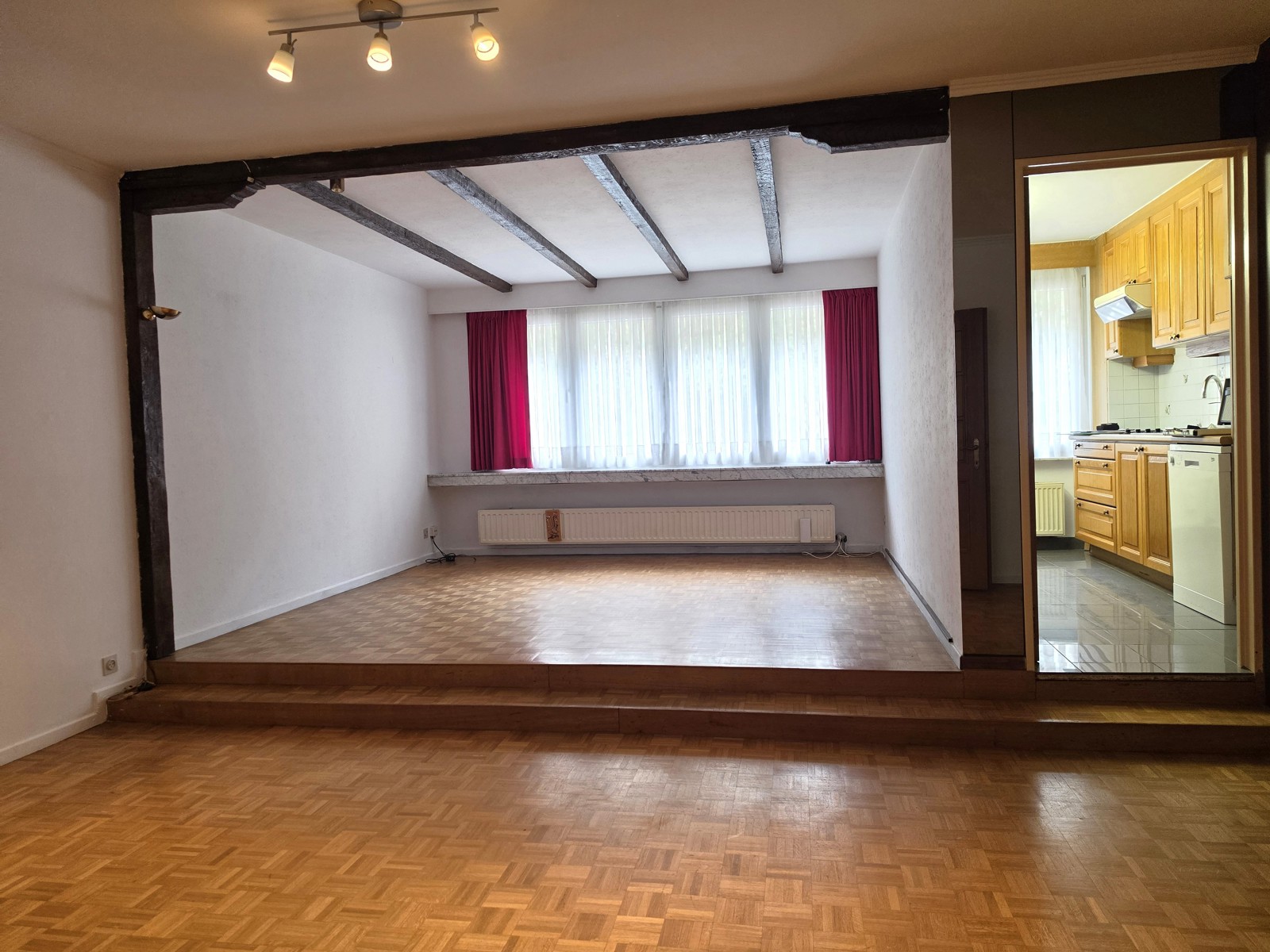 Appartement met 2 slaapkamers, berging en autostaanplaats - foto 5