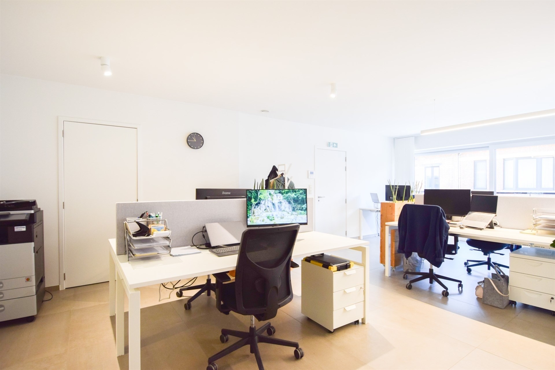 Gunstig gelegen commerciële handelsruimte in het centrum van Sint-Gillis-Waas - foto 4