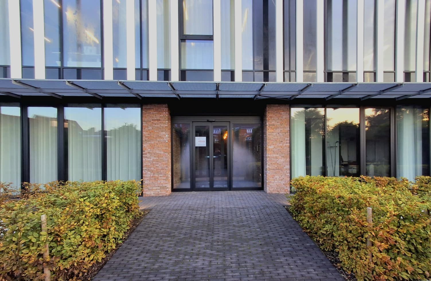 INSTAPKLAAR KANTOOR IN HARTJE TIELT - foto 2