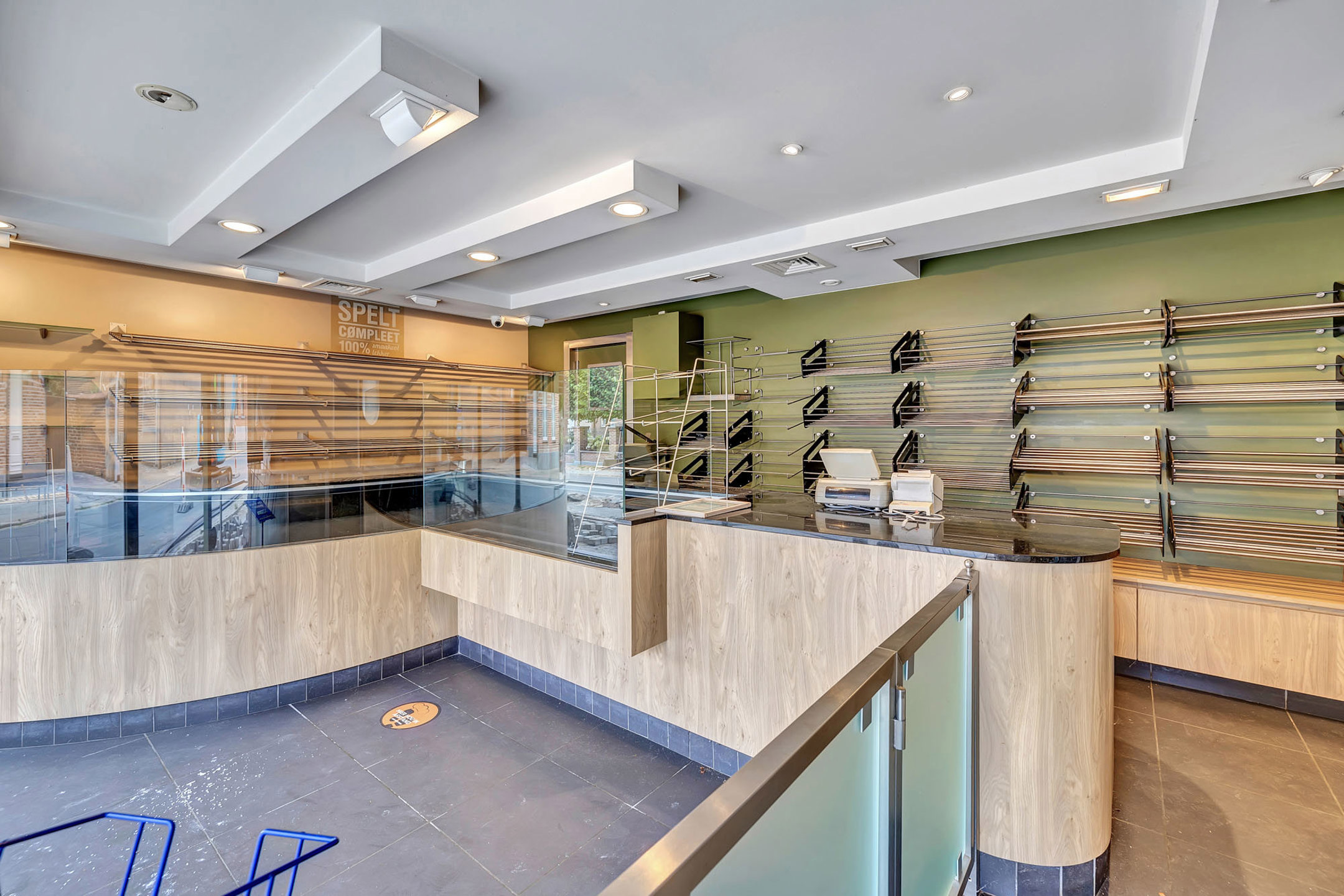 Handelswoning met ruime garage  - foto 4