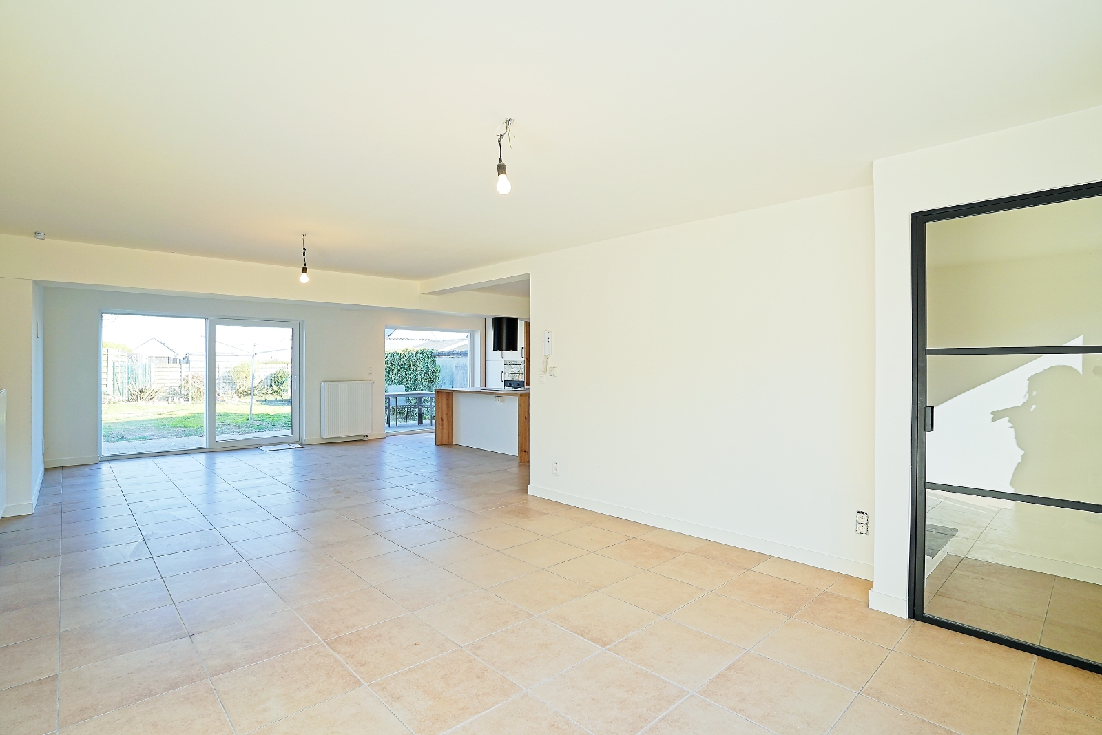 Prachtig gerenoveerde woning met 4 slaapkamers te Ledegem - foto 3