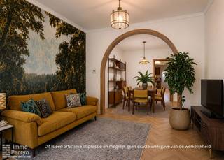 Ben je op zoek naar een eigen plekje in het bruisende centrum van Scherpenheuvel?<br />Op wandelafstand van de Basiliek, gezellige winkels en het openbaar vervoer, vind je deze karaktervolle rijwoning met authentieke art deco gevel.<br /><br />Er is in deze woning nog wat opknapwerk te doen, maar er schuilt een enorm potentieel in.<br />Laat je dus alvast inspireren door onze ontwerpen!<br />Ontdek hoe je de leefruimte kan transformeren tot een elegante, lichtrijke plek met een warme visgraatvloer, strakke muren en een behouden, stijlvolle accentueringsboog. De huidige keuken kan omgetoverd worden tot een aangename lichte leefkeuken met geïntegreerde apparatuur en een grote glazen schuifraam dat zorgt voor een naadloze verbinding met de stadstuin. Dankzij de hoge omsluitende muren is deze buitenruimte een fantastisch blanco canvas zonder inkijk. Onze ontwerpen tonen hoe je hier een strakke, minimalistische patio of een warme 'urban jungle' met een houten terras van kan maken.<br /><br />Ook boven zijn de mogelijkheden legio: op de eerste verdieping beschik je momenteel over 2 slaapkamers en maar liefst twee badkamers. Je kan er perfect voor kiezen om beide te behouden, of er eentje handig om te bouwen naar een praktische wasplaats of ruime dressing.<br />Via de vaste trap bereik je ten slotte de zolderverdieping, die volledig is afgewerkt met nog eens twee extra slaapkamers.<br /><br /><br /><u><strong>Indeling:</strong></u><br /><strong>Gelijkvloers:</strong> Inkomhal, leefruimte met zit- en eethoek, gang, keuken, toilet<br /><strong>Eerste verdiep</strong>: Nachthal, 2 slaapkamers, 2 badkamers<br /><strong>Zolderverdieping:</strong> Volledig afgewerkt als 2 kamers<br /><strong>Tuin:</strong> Stadstuin<br /><br />Kortom, een woning met potentieel op een toplocatie!<br /><br />Ervaar zelf de vele voordelen van deze woning tijdens een persoonlijke rondleiding.<br />Maak vandaag nog je afspraak. Mail naar info@immopersyn.be of bel 013 444 008.