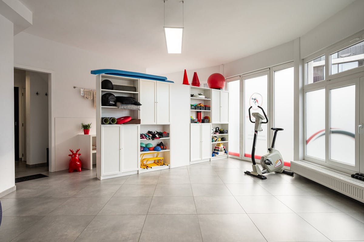 Commercial property of approximately 120m² for sale in Kortrijk. - photo 2