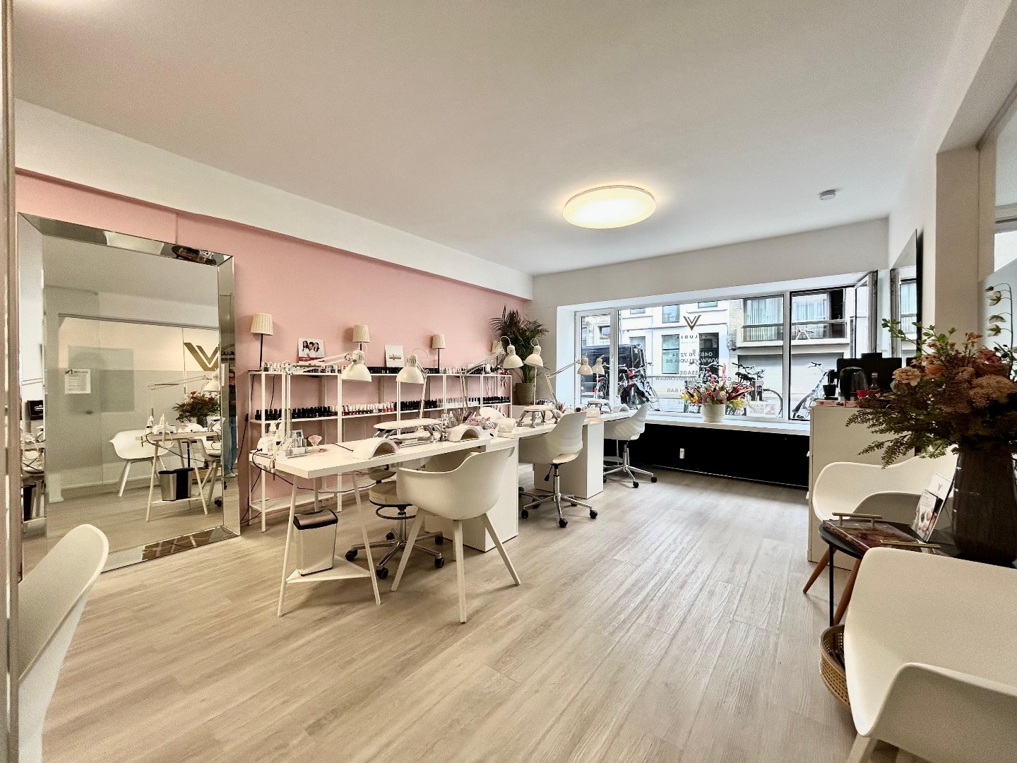 Commercial for rent in Antwerp - photo 1