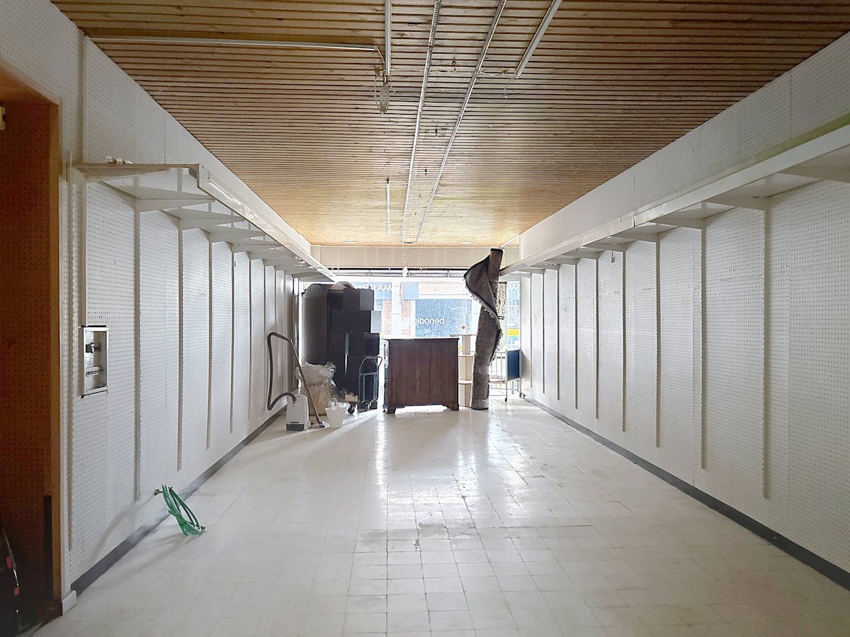 Development building with trade and 2 apartments in Deurne! - photo 5