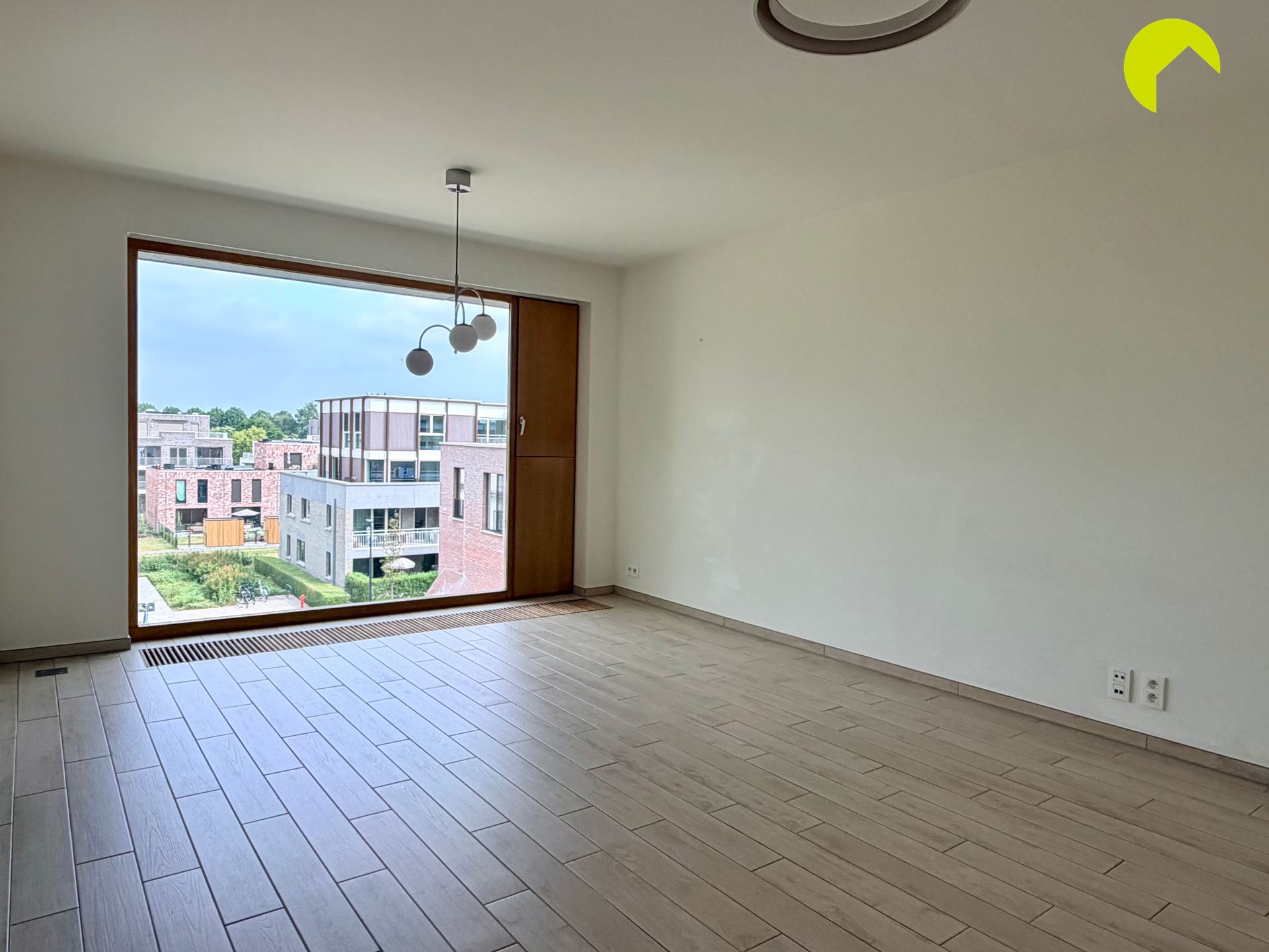 Luxe appartement in rustige woonwijk, omringd door groen! - foto 4