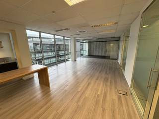 Kantoor 575m² op de 3de verdieping te huur in het Axxes Business Park, de kantoren zijn verdeeld over 7 gebouwen en een business center. De site...