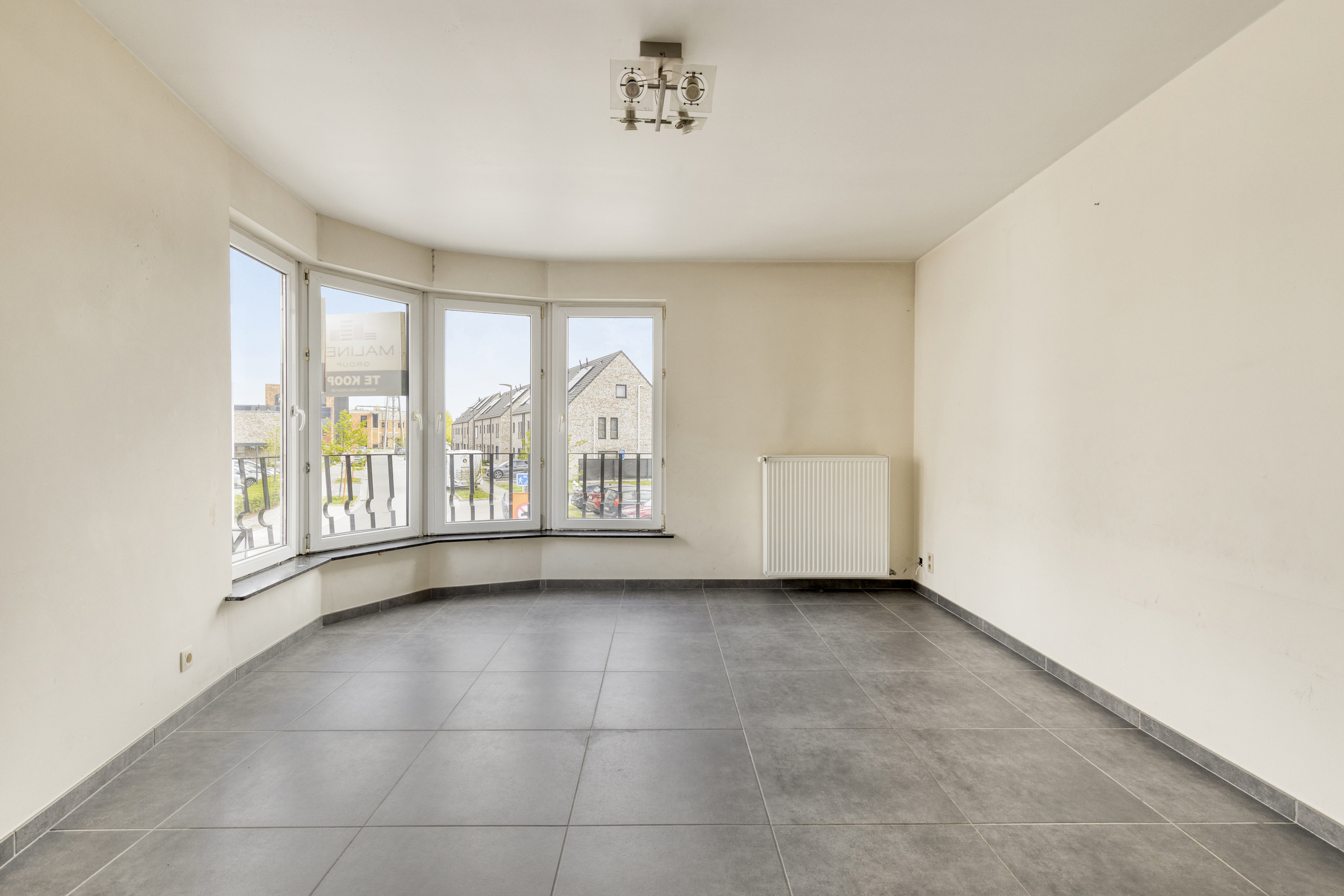 Instapklaar 2 slaapkamerappartement met open zicht! - foto 2