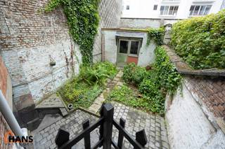 Deze te renoveren woning ligt in het hartje van dé Stad Antwerpen vlakbij het Marnixplein. De mogelijkheden om deze woning tot een parel te...