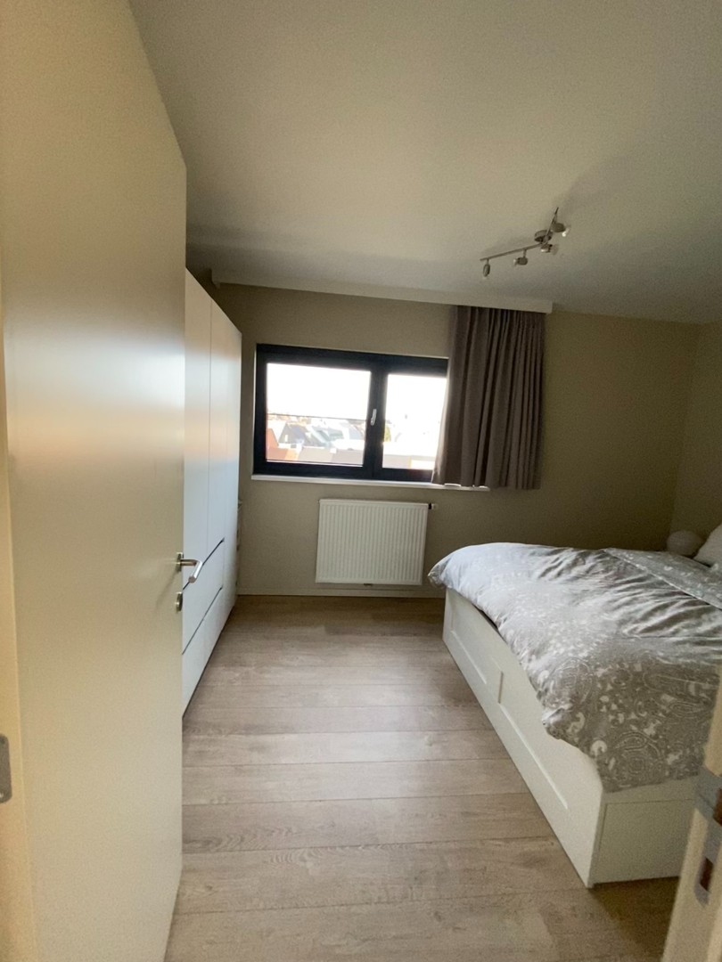 Charmant 1 slaapkamerappartementen met terras - foto 5