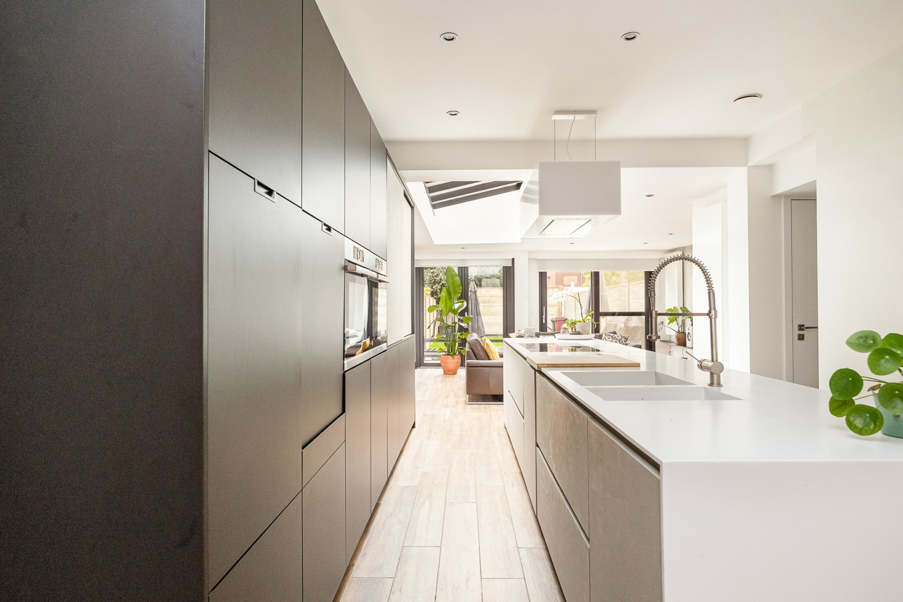 Recent gerenoveerde woning met 3 slaapkamers in het hartje van Schoten! - foto 4